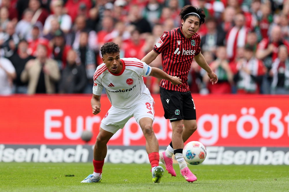 Daisuke Yokota in action for Nurnberg against Hannover (Getty)