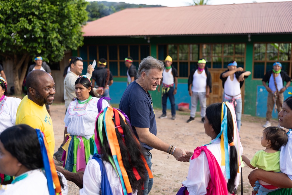 Santiago Gowland, CEO of the Rainforest Alliance, during a recent visit to a farming cooperative in Peru (Rainforest Alliance)