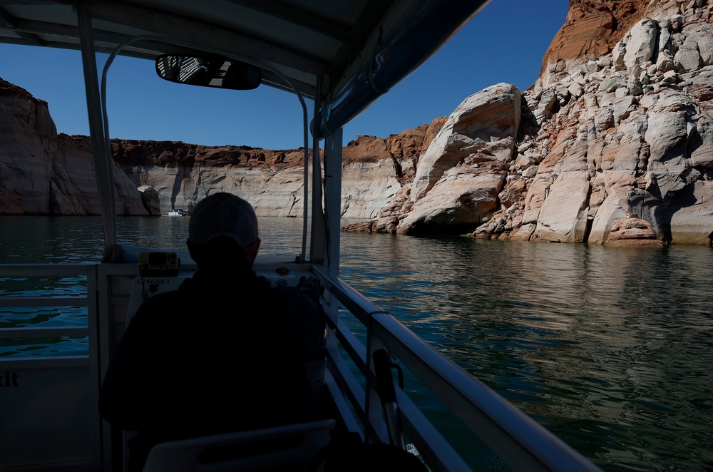 The tall bleached ''bathtub ring'' is visible on the rocky banks of Lake Powell (Getty)