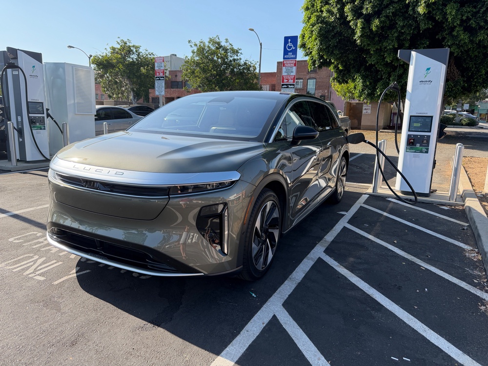 The Lucid Gravity will fast charge at up to 400kW – and we saw an impressive 360kW speed on our journey (Steve Fowler)