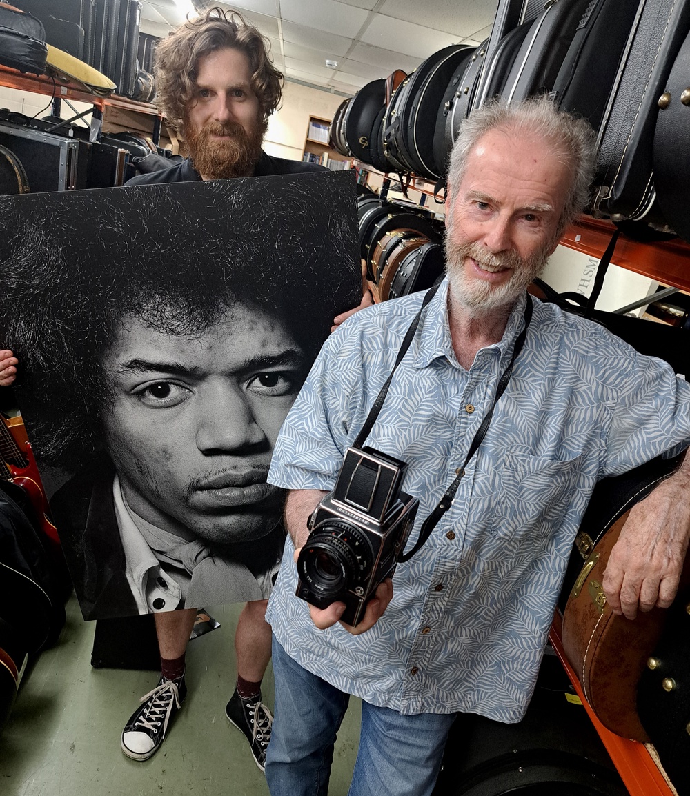 Auctioneer Luke Hobbs (left) with Gered Mankowitz (Gardiner Houlgate/PA) (PA Media)