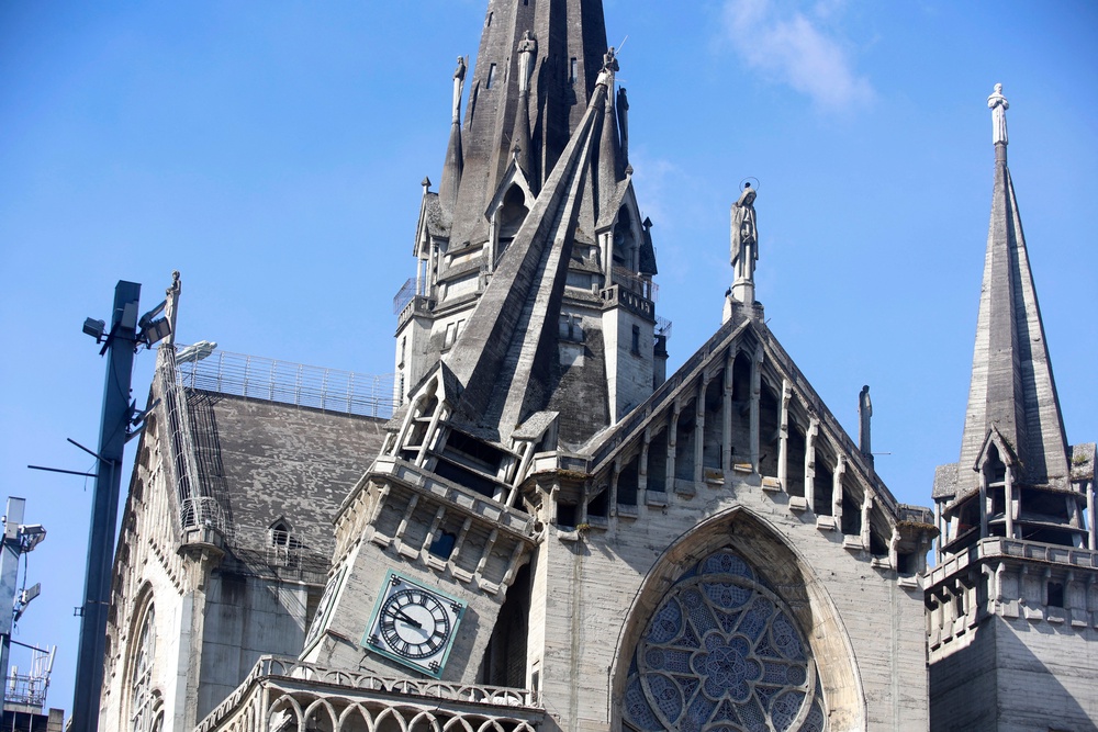 The Manizales Cathedral was among the buildings damaged by the tremors (AFP/Getty)