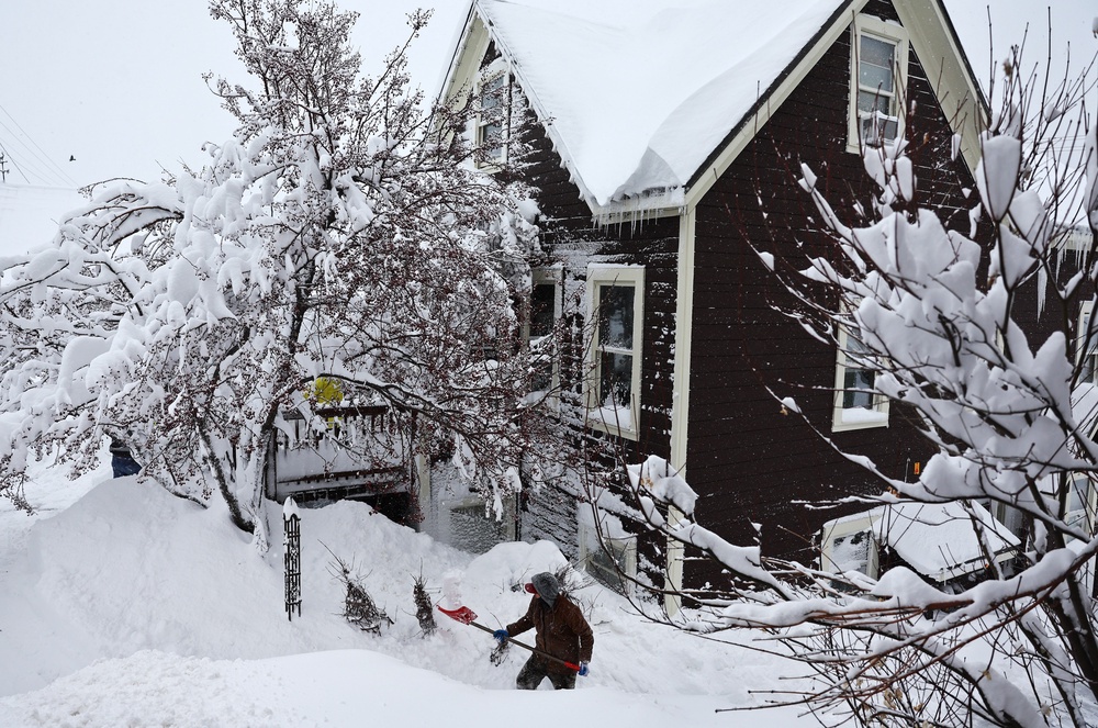 Winter weather in the North could be unpredictable, with possible sudden snow squalls, strong winds and surges of cold air predicted in the northern Plains, Upper Midwest and Great Lakes (Getty Images)