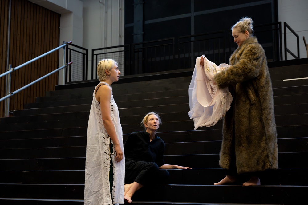 Ella Lily Hyland, Cate Blanchett and Nina Hoss (Monika Rittershaus)