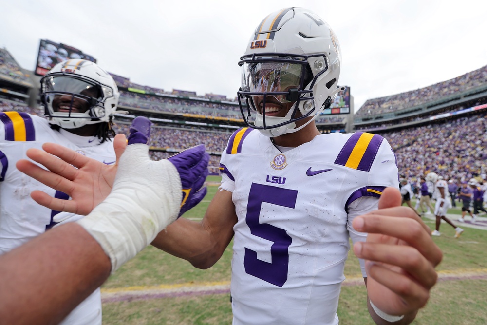 Daniels wore No. 5 when he became LSU’s third Heisman Trophy winner in 2023 (Getty)