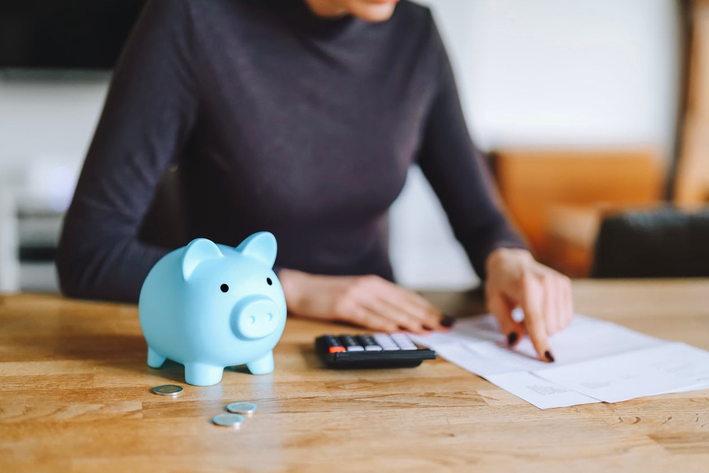 You can get an advisor, have it done automatically or you can manage pensions yourself (Getty Images)