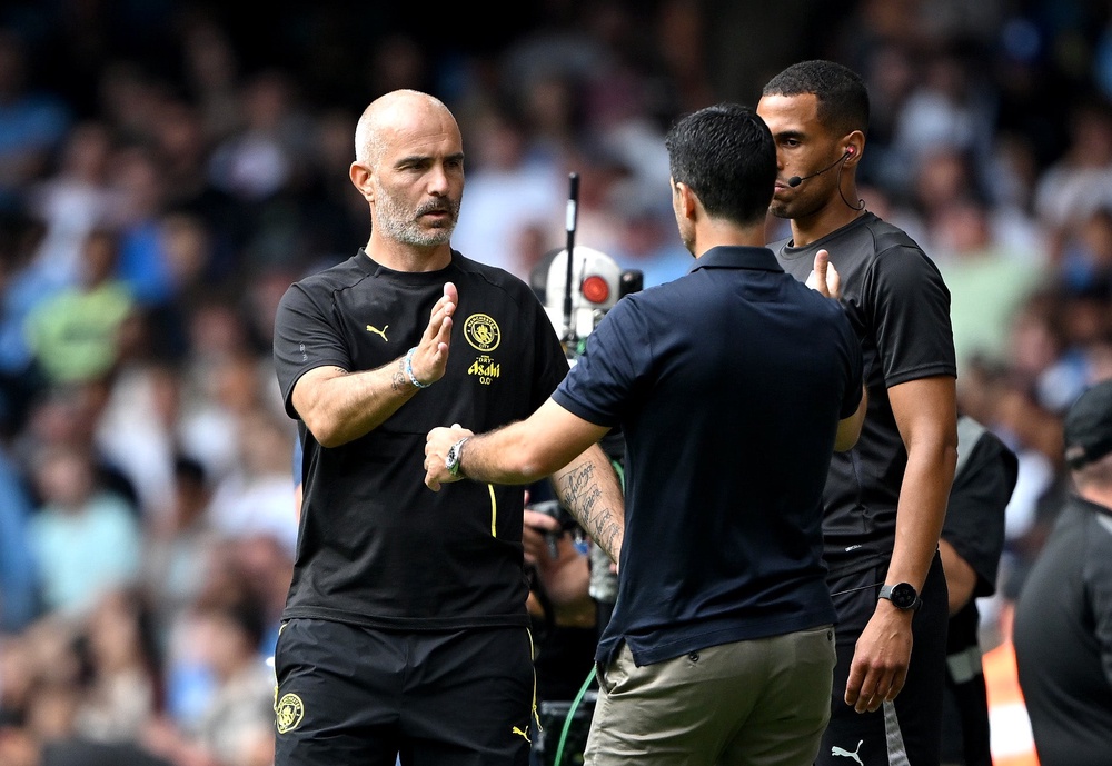 Enzo Maresca congratulates Mikel Arteta at full-time (Getty)