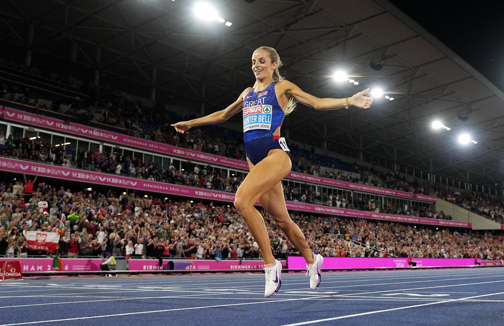 Georgia Hunter Bell crosses the line to win gold in the 1500m (Martin Rickett/PA) (PA Wire)