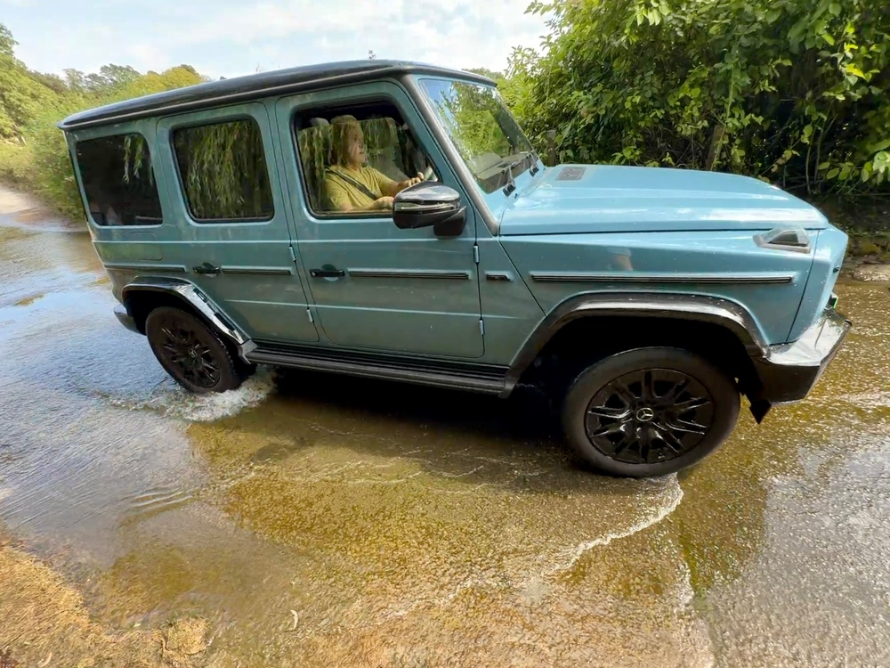 The Mercedes-Benz G580's square shape makes it surprisingly usable around town (Suki Basford)