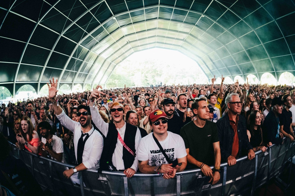 The crowd at the Linne stage (WOW)