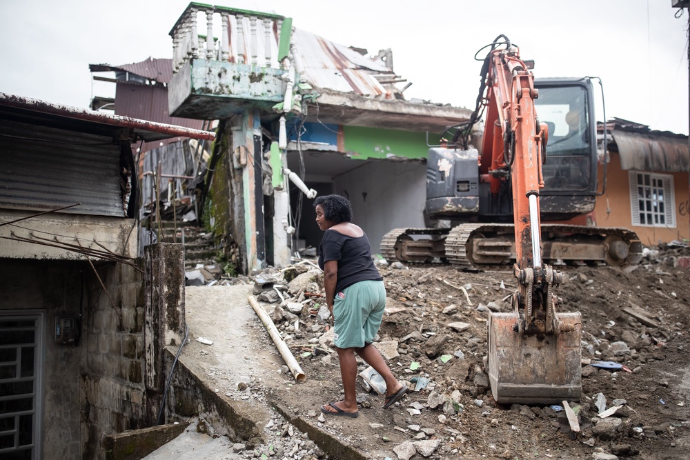 The earthquake killed at least 287 people and injured thousands (AFP/Getty)
