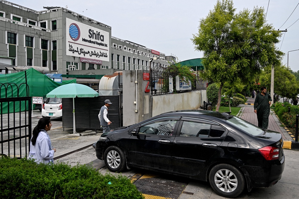 A vehicle enters the Shifa International Hospital in Islamabad on 18 August 2026, after Pakistan's Supreme Court ordered the transfer of jailed former prime minister Imran Khan from prison for medical treatment (AFP/Getty)