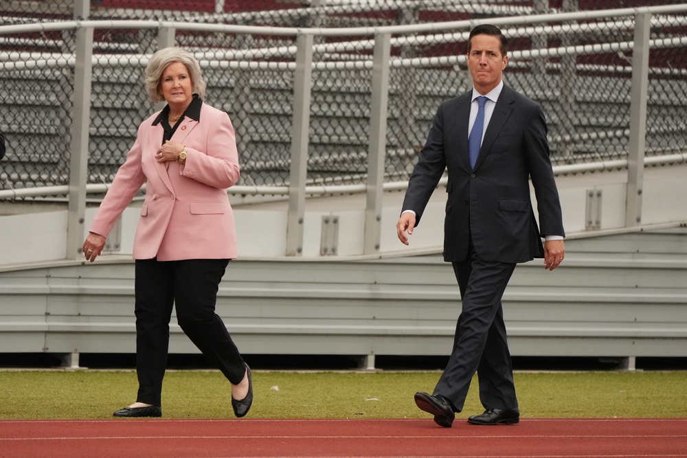 White House chief of staff Susie Wiles (left) (Mark Schiefelbein/AP) (AP)