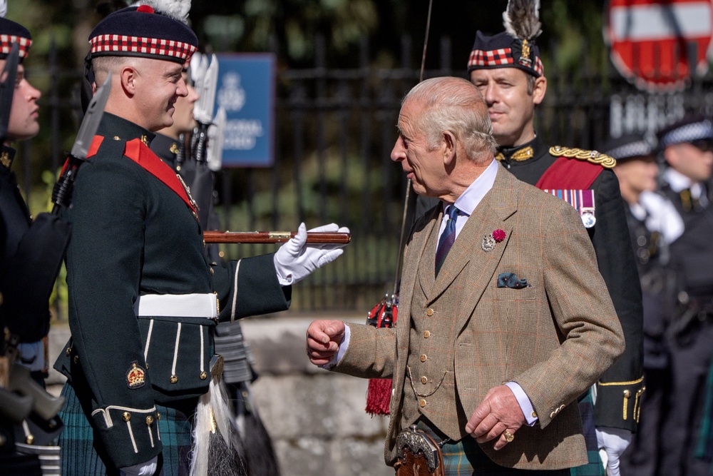 Charles chatted to some of the soldiers as he inspected the ranks (Jane Barlow/PA) (PA Wire)