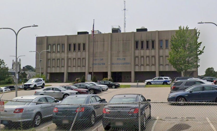 The man who died was a police officer in the local Worcester Police Department, according to media outlets (Google Earth)