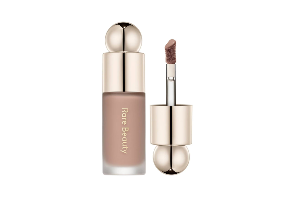 Image from: Keely Hodgkinson’s MUA reveals the exact products behind her race-day look