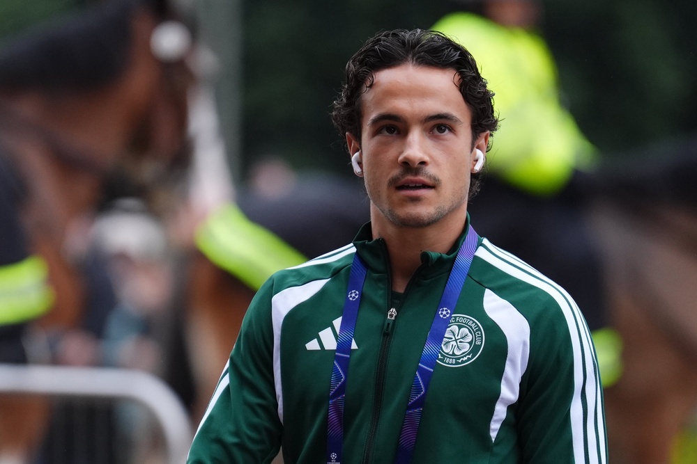 Celtic's Mika Baur arrives to the stadium (PA)