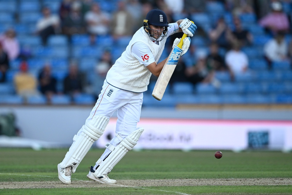 Joe Root saw England through to the close of play (Getty)