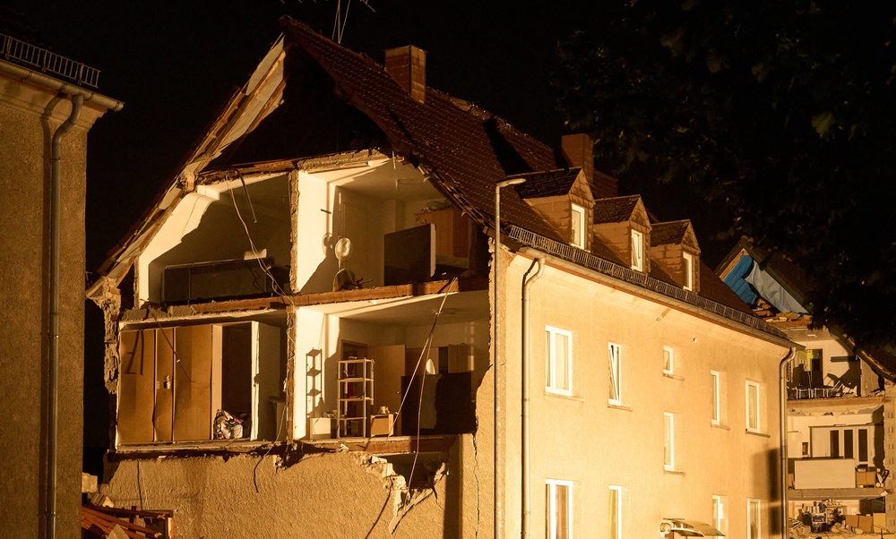 Houses are seen severely damaged following a violent thunderstorm, in Höhr-Grenzhausen, Germany, Wednesday, Aug. 19, 2026. (Thomas Frey/dpa via AP) ((c) Copyright 2026, dpa (www.dpa.de). Alle Rechte vorbehalten)