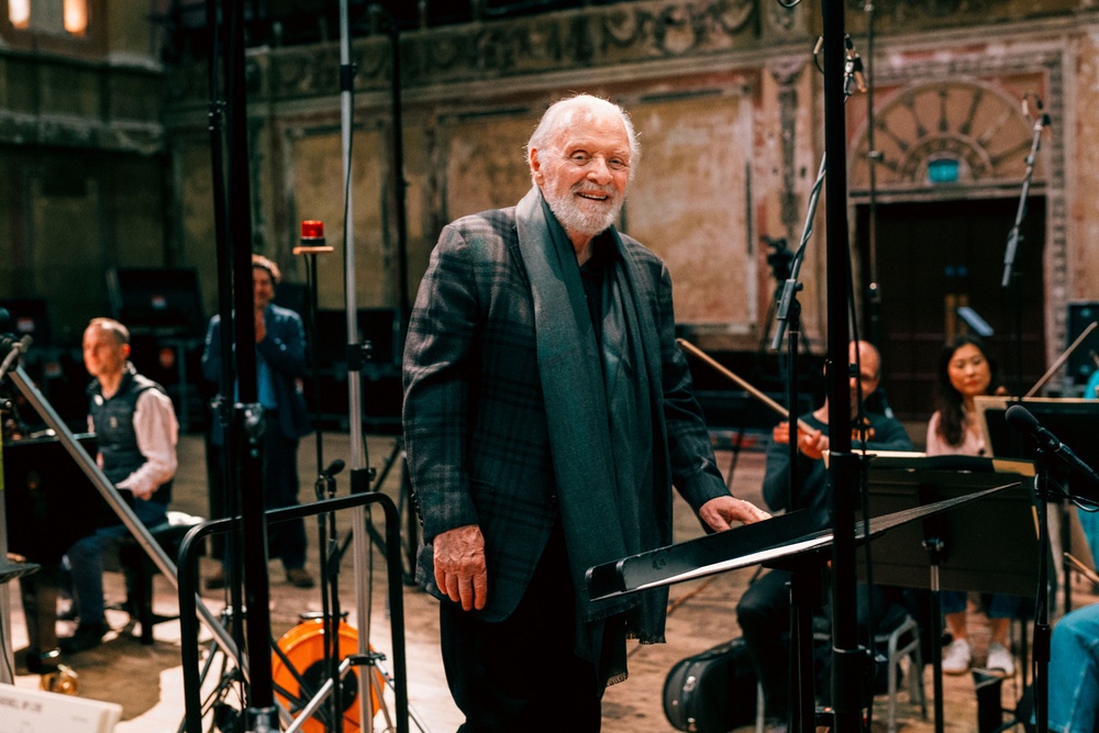 Anthony Hopkins in the studio (Charlie Gray)