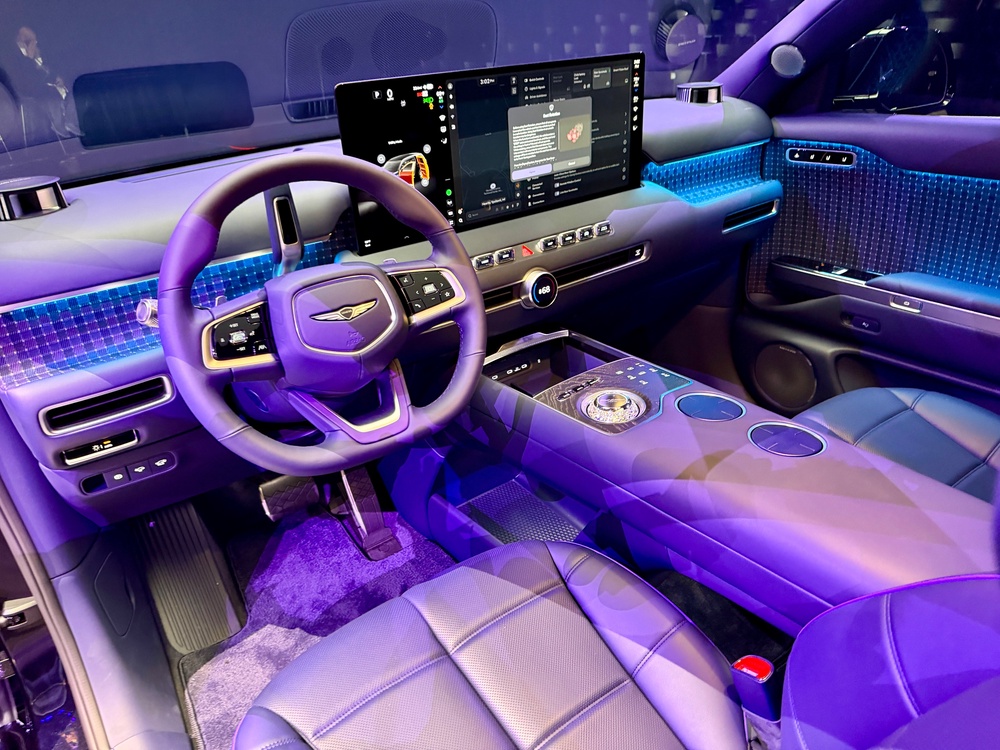 The GV90's screen rises further from the dash when parked so you can enjoy a movie in full widescreen glory (Steve Fowler)