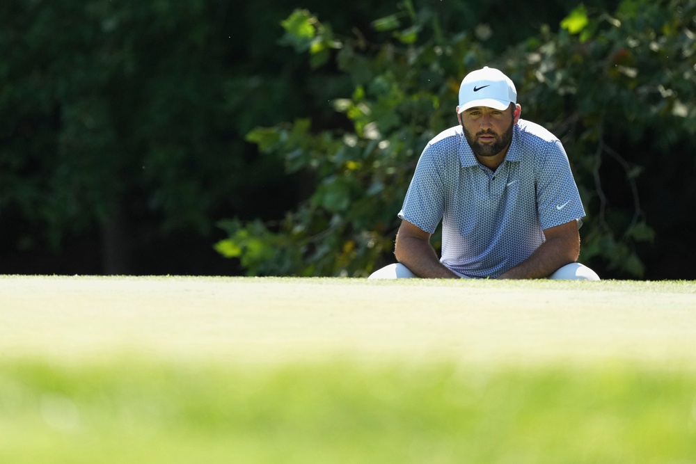 Scottie Scheffler endured a nightmare opening to the defence of his BMW Championship title (Jeff Roberson/AP) (AP)