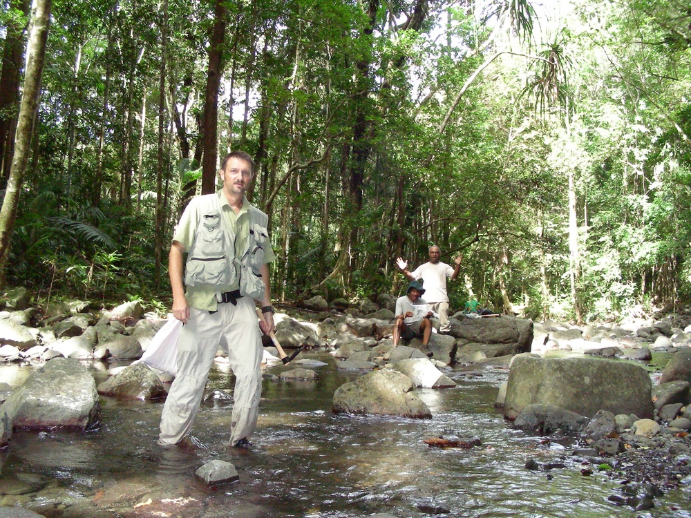Professor Chris Austin with colleagues Jim Anamiato (standing) and Ilaiah Bigilale from the Papua New Guinea National Museum and Art Gallery, Sandaun Province Papua New Guinea in 2026 (Chris Austin)