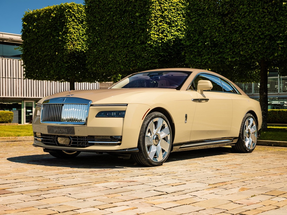 The Rolls-Royce Spectre Bailey is based on the all-electric Spectre model (Rolls-Royce)