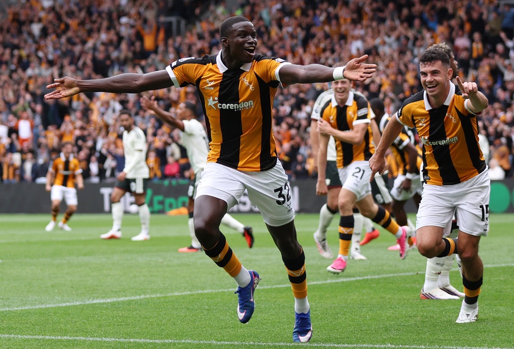 Nobel Mendy of Hull City celebrates scoring (Getty)