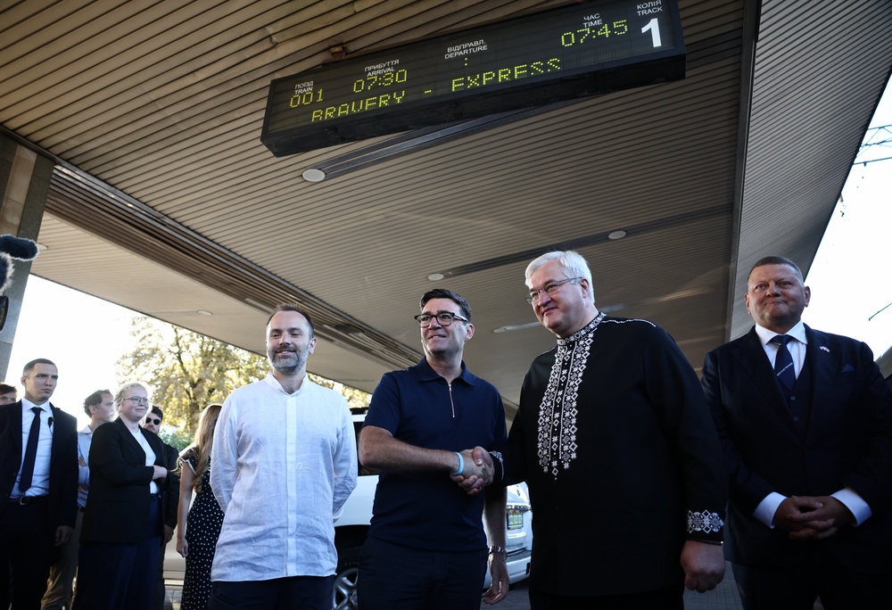 Ukraine’s foreign affairs minister Andrii Sybiha (second right) welcomes Prime Minister Andy Burnham as he arrives by train in Kyiv (Henry Nicholls/PA) (PA Wire)