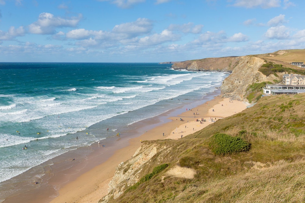 Watch the waves of Watergate Bay (Getty Images/iStockphoto)
