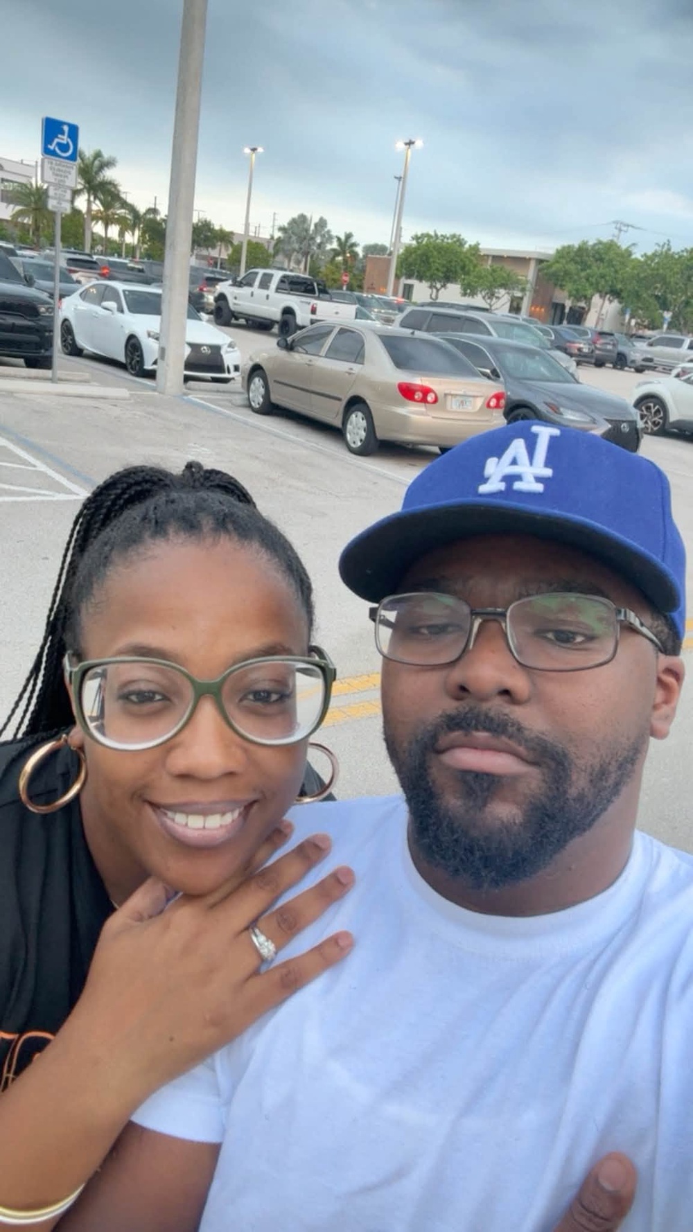 Florida father Kameron Glasgow has been left heartbroken after his wife, Kenya, and two-year-old daughter, Kennedi, were killed in a lightning strike over the weekend (Kameron Glasgow via Facebook)