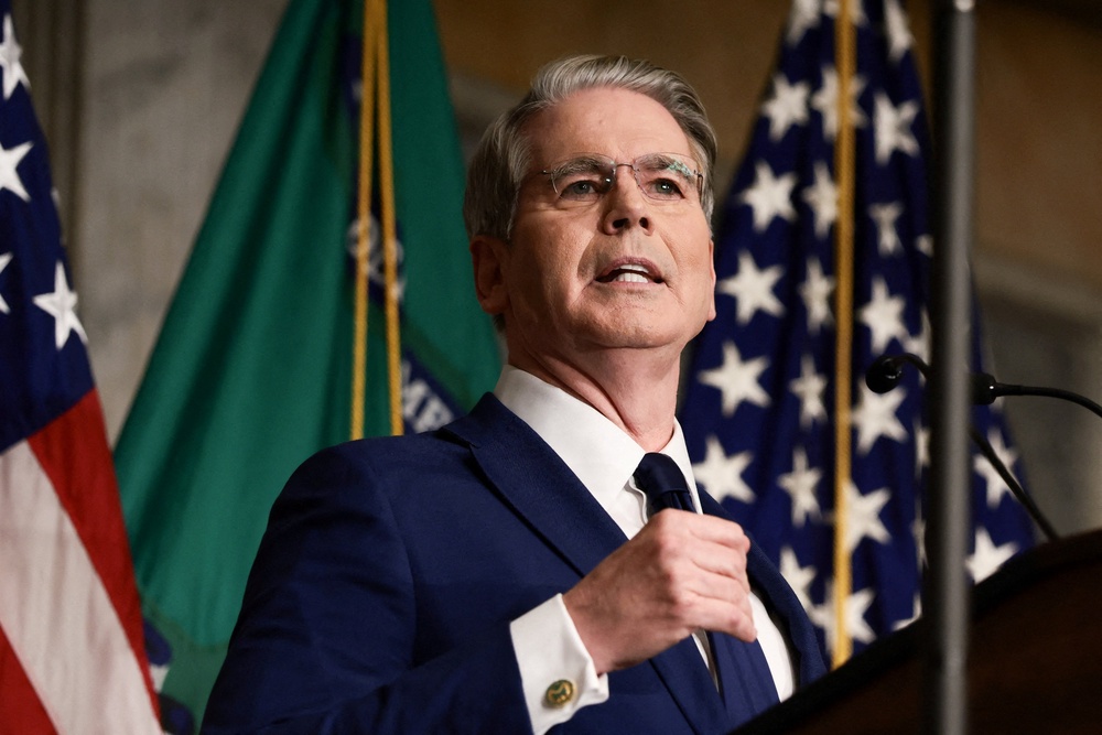 Image from: Iran-US war latest: Tehran and Oman edge towards Strait of Hormuz agreement as Trump threatens new strikes on nuclear site