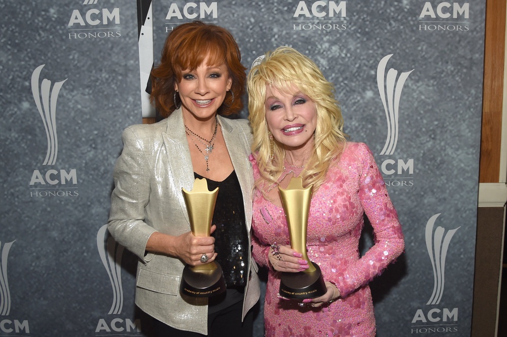 Reba McEntire has paid tribute to Dolly Parton in a social media post (Getty)