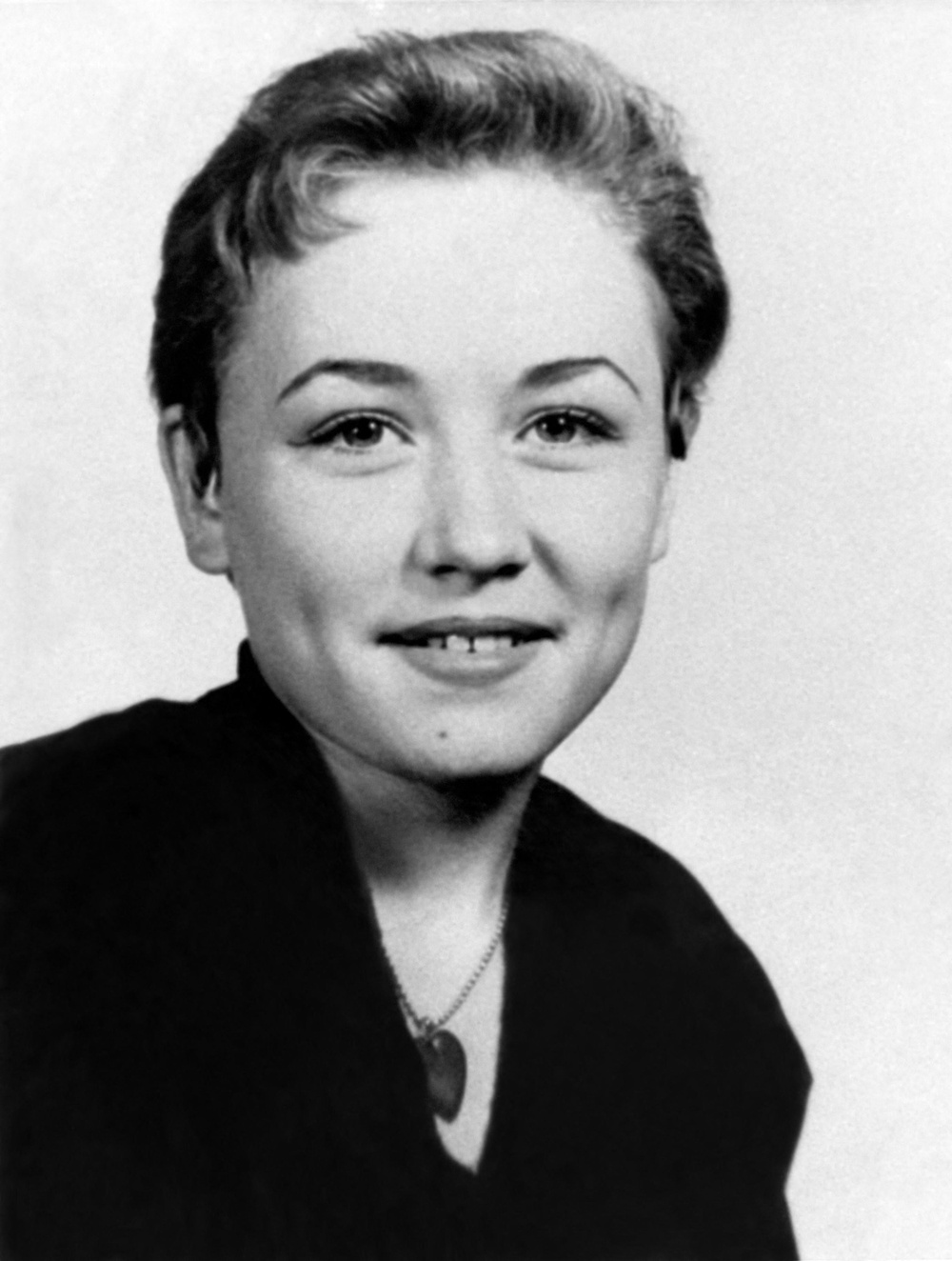 Dolly Parton, at age 14 , from Sevier County High School in 1960 (Alamy/PA)