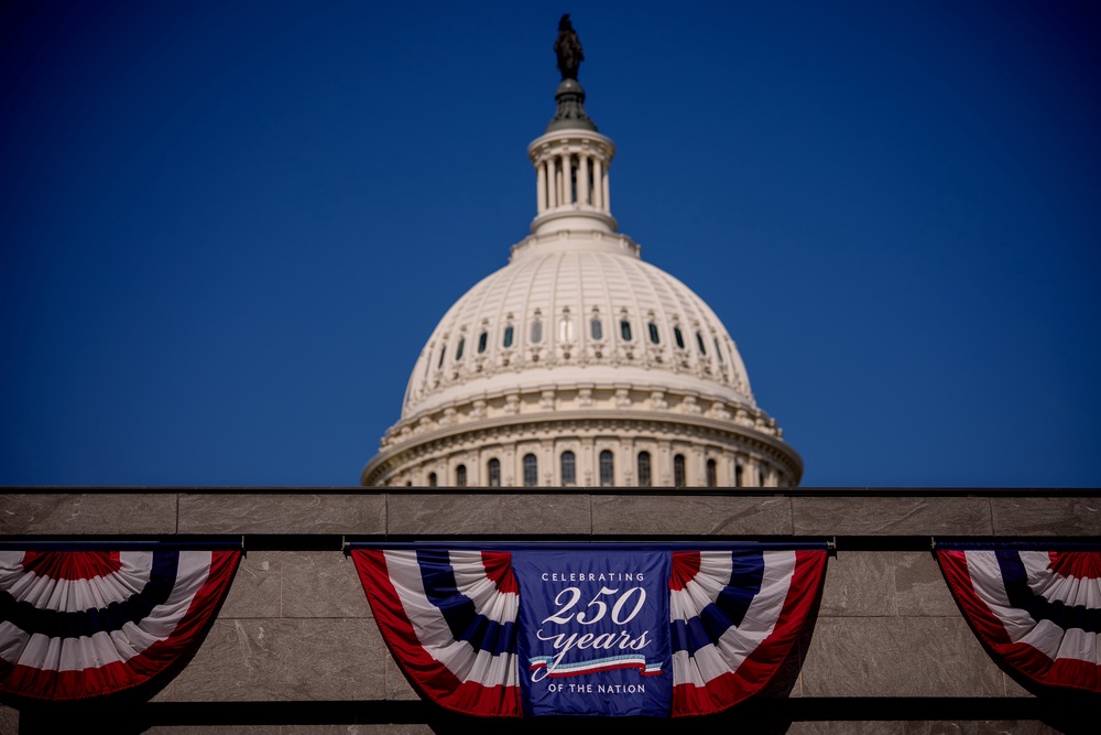 Ingraham's guest even warned that Republicans could lose control of the House of Representatives and the Senate in November (Getty)