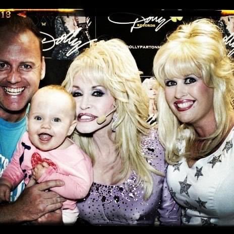 Sarah Jayne with her husband Andy Brust, their daughter Lucy and Dolly Parton in 2011 (Sarah Jayne)