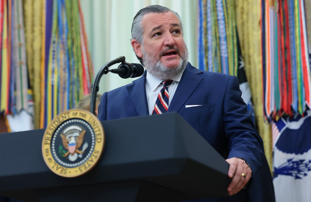 Texas Republican Sen. Ted Cruz's tribute to the late Dolly Parton went horribly wrong (Getty)