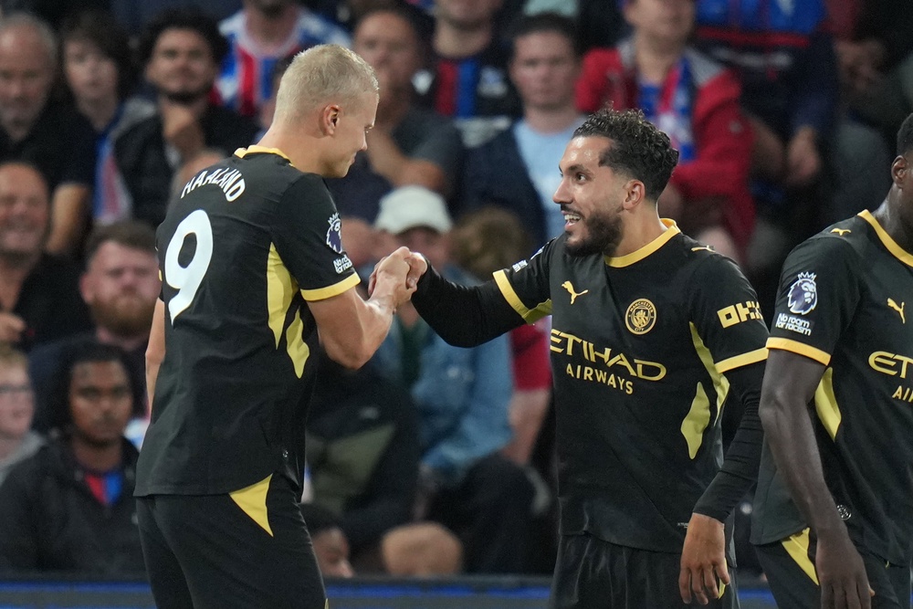 Image from: Crystal Palace vs Man City LIVE: Cherki steals show as Sage gives update on Mateta and Munoz