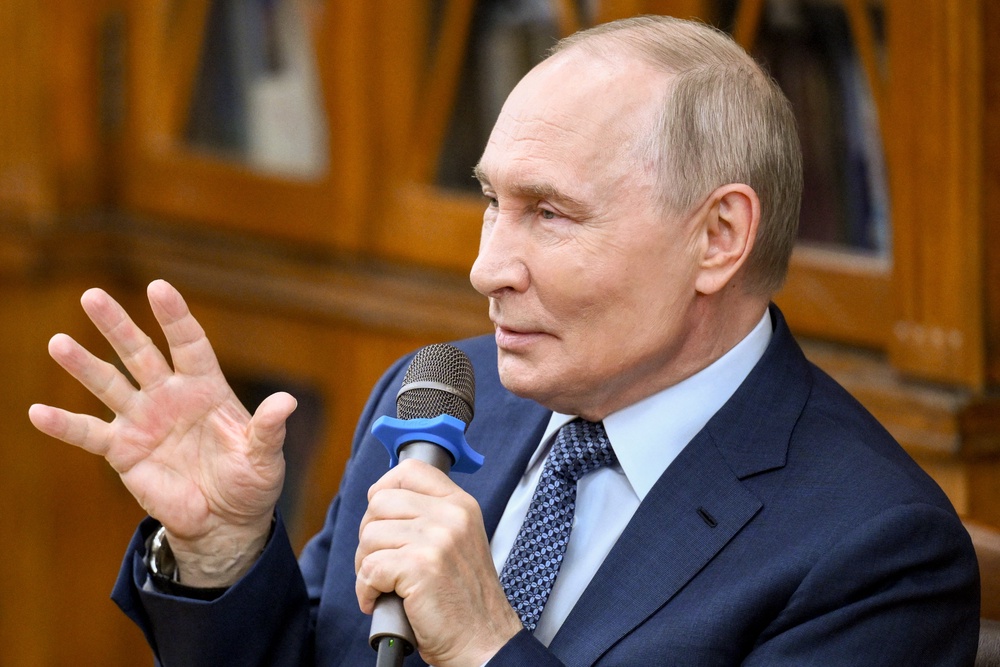 Image from: Ukraine-Russia war latest: CIA chief ‘proposed Trump-Putin-Zelensky summit’ during secretive Moscow visit