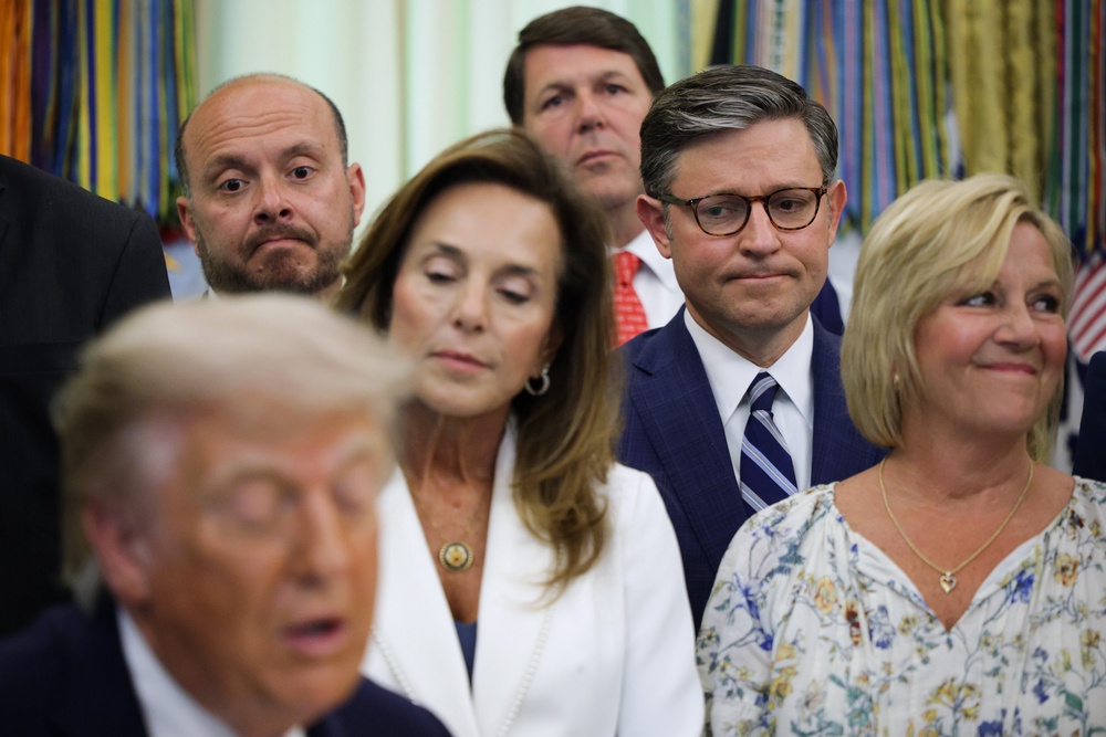 Image from: Iran-US war latest: Trump vows to ‘hit Iran hard’ after two sides exchange fresh strikes