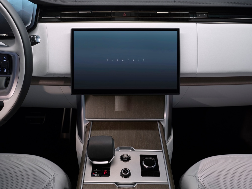 The Range Rover Electric features the same, minimalist, high-quality interior as any other Range Rover (Range Rover)