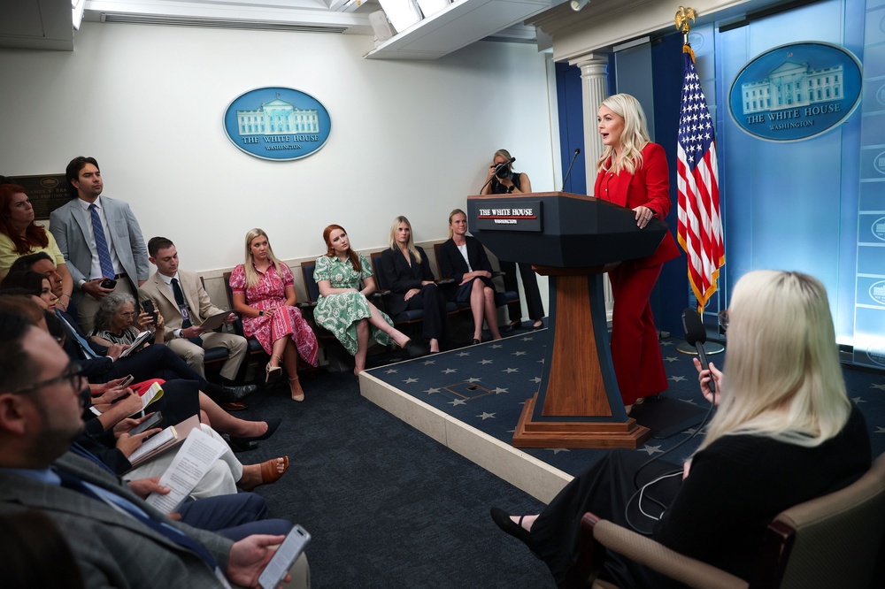 A White House official confirmed to several outlets that the long-awaited press briefing will take place Thursday (Getty Images)