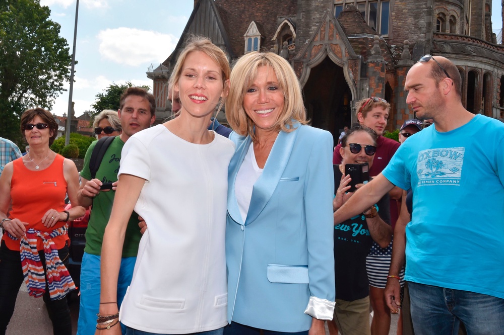 Brigitte Macron (R), wife of French President Emmanuel Macron, and her daughter Tiphaine Auziere (L) in 2017 (AFP/Getty)