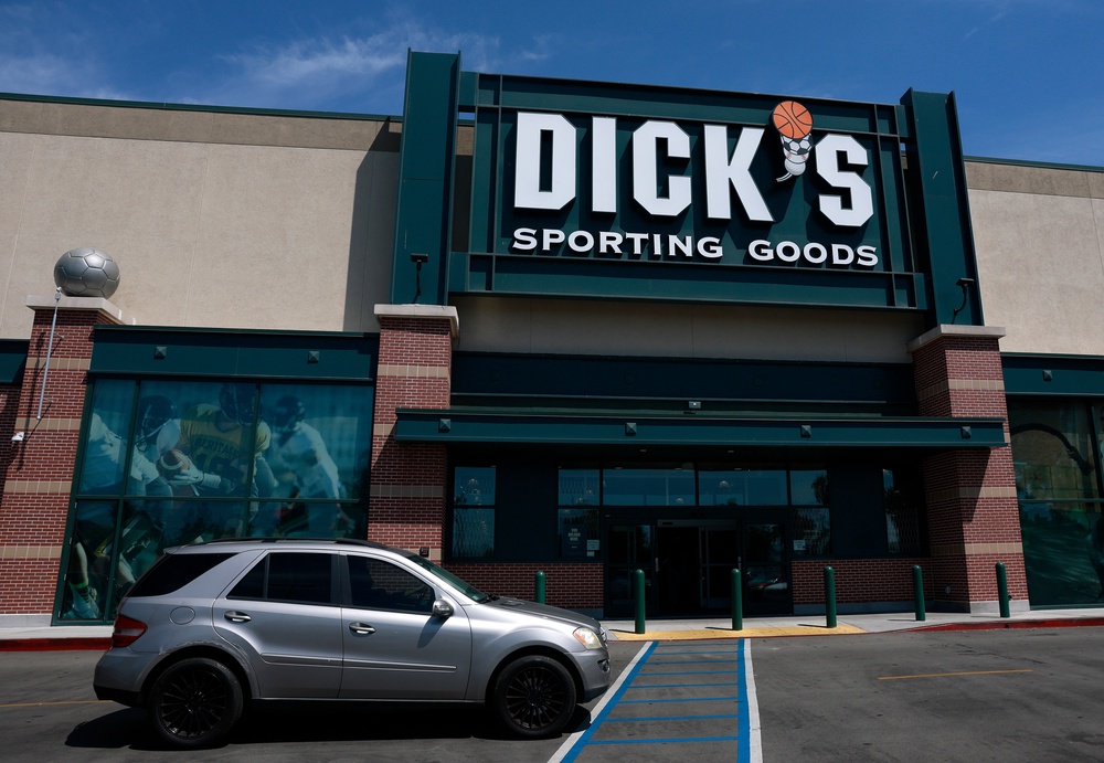 Callaway ended its relationship with Good Good, and retailers including Golf Galaxy and its parent company, Dick’s Sporting Goods, removed the company’s merchandise from their shelves (Getty)