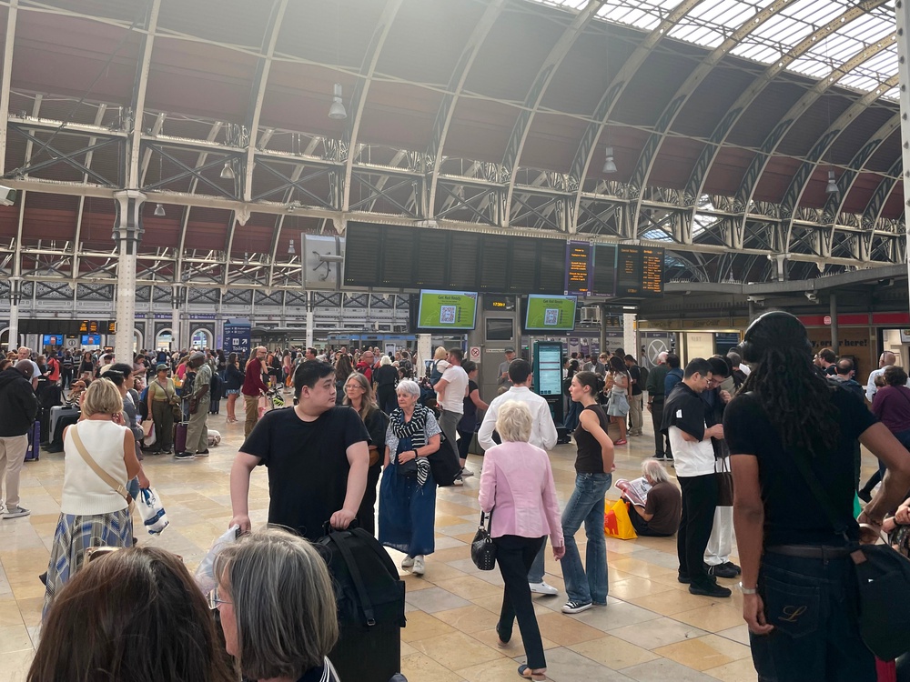 The fire caused an electricity supply failure which left all lines between Paddington and the airport blocked (PA)