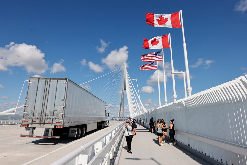 A truck crosses into the United States on the Gordie Howe International Bridge, connecting Windsor, Ontario, and Detroit, Michigan (AFP/Getty)