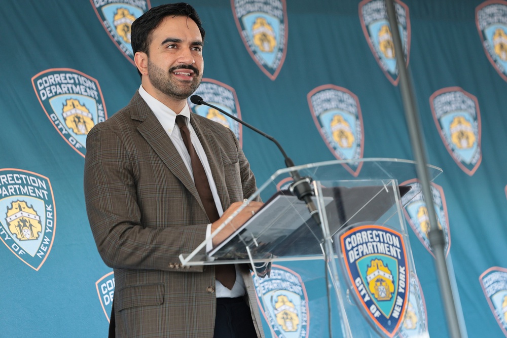 New York Mayor Zohran Mamdani speaks during a Department Of Correction's Tribute To 9/11 Heroes ceremony at Riker's Island (Getty)