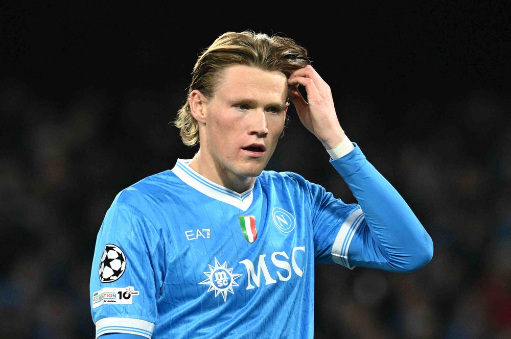 Napoli midfielder Scott McTominay will miss the visit of Arsenal (Agostino Gemito/PA)