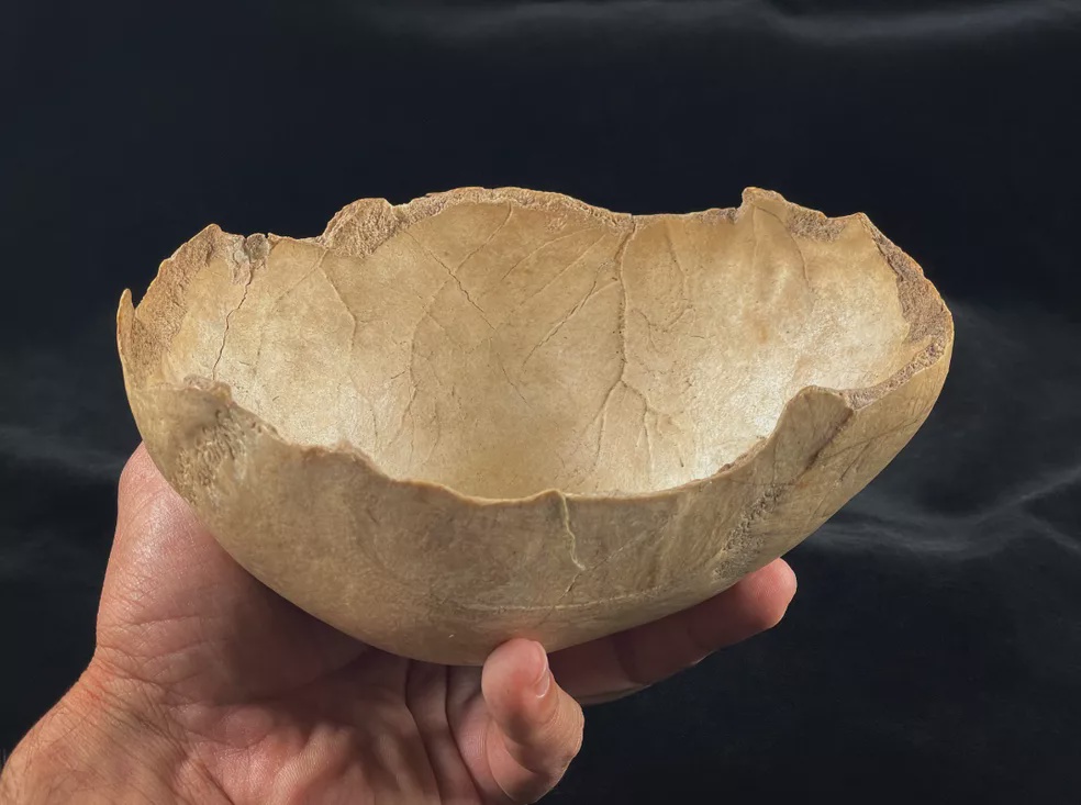 Neolithic skull cup from Carigüela Cave (Antonio Rodríguez-Hidalgo/IAM-CSIC)